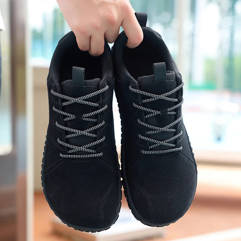 High Quality Leather Sports Shoe Wide Footed Men's Sports Classic Flat Shoes Outdoor Anti Slip Men's Skateboarding Shoes 2026