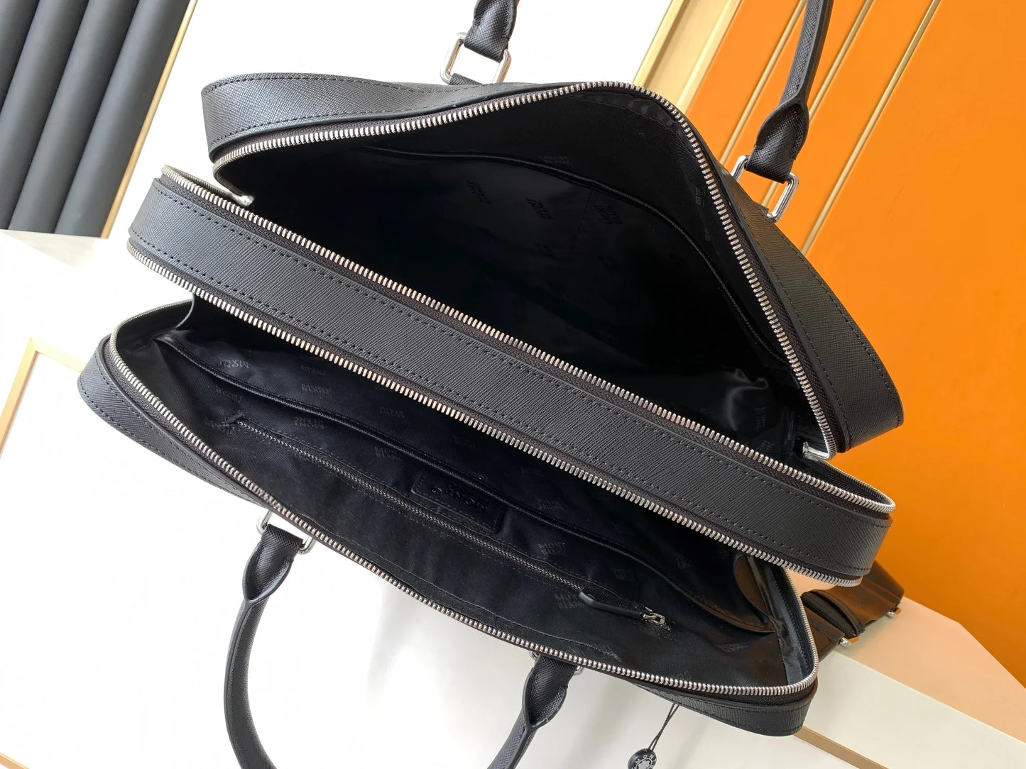 Bag Premium Genuine Leather Briefcase for Men, New Fashion Business Casual Handbag & Laptop Bag