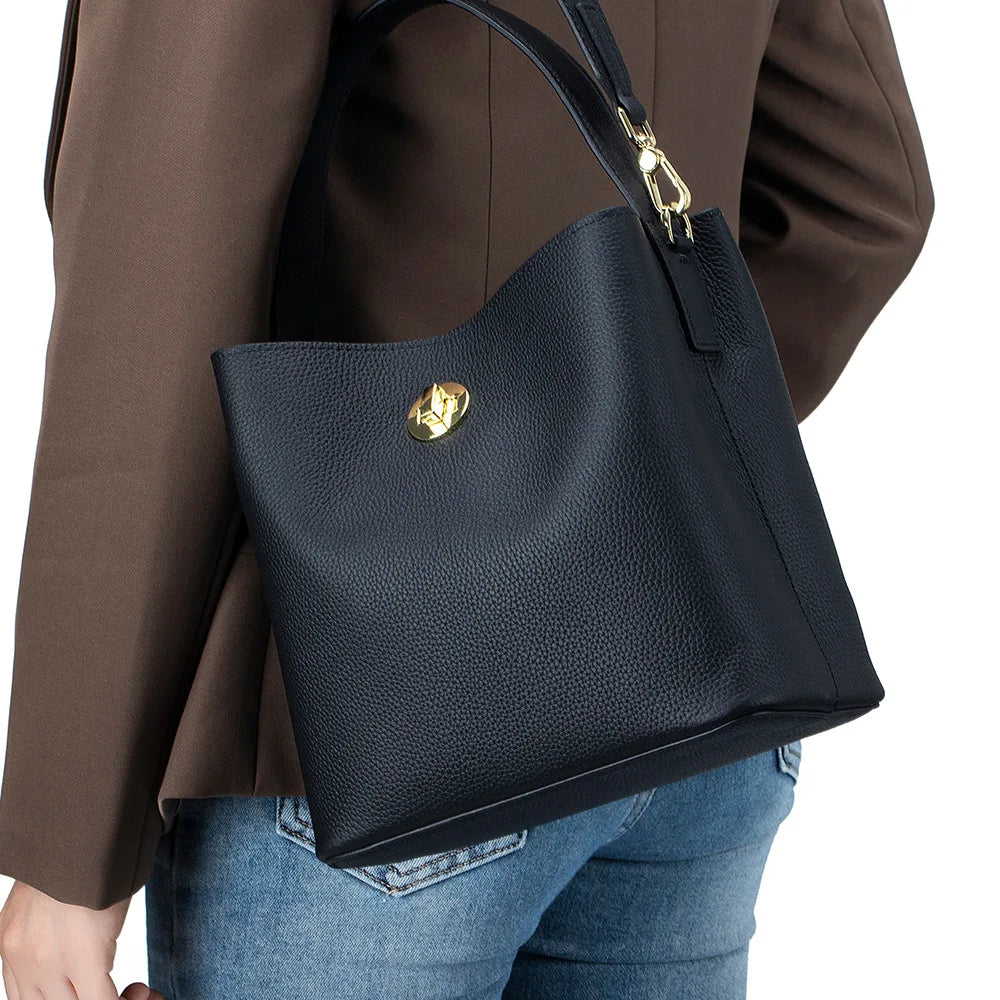 2025 New Genuine Leather Tote Bag for Woman Casual Real Cow Leather Bucket Handbag Fashion Ladies Shoulder or Messenger Bags