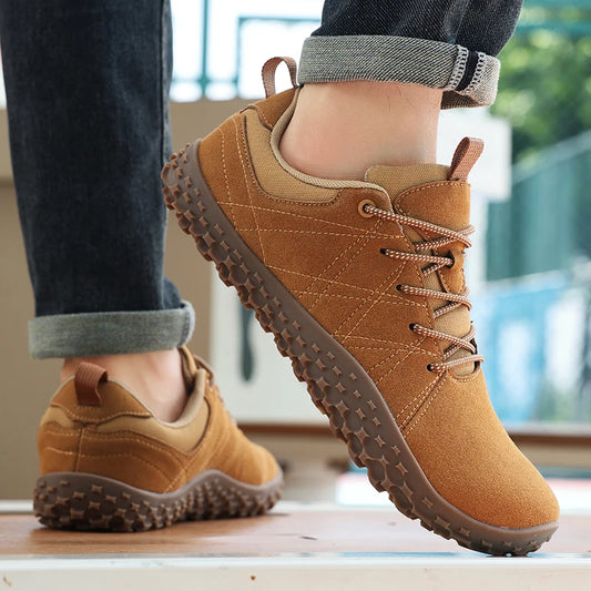 High Quality Leather Sports Shoe Wide Footed Men's Sports  Classic Flat Shoes Outdoor Anti Slip Men's Skateboarding Shoes 2026
