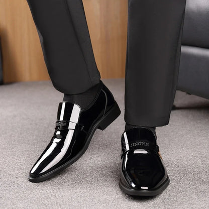 2025 Leather Shoes for Men Patent Leather Mens Casual Oxford Shoes Moccasin Glitter Male Footwear Designer Business Casual Shoes