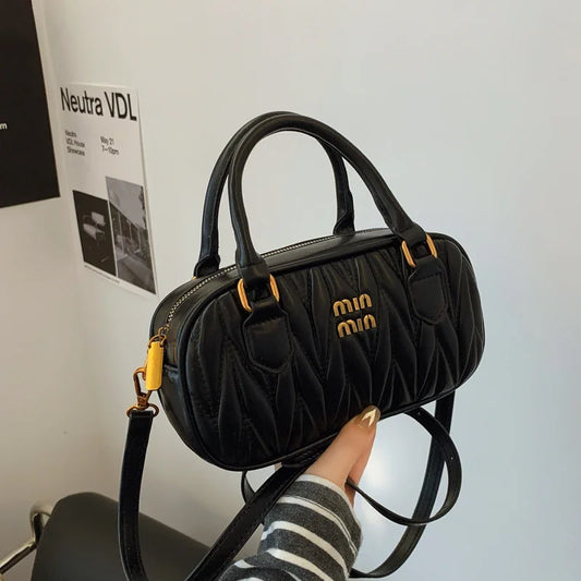 Women Luxury High End Leather Elegant Fashion Shoulder Bag Designer Classic Tote Handbag For Urban Commuter Lifestyle Wear