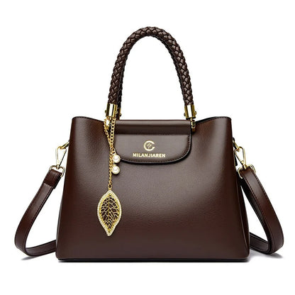 Real leather cowhide handbag for women 2026 new fashionable and versatile women's shoulder bag, large capacity crossbody mother