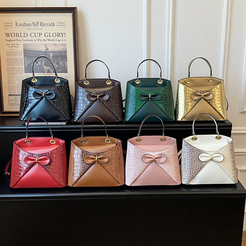 2026 New Women's Handbag Fashion High Quality Bow Women's Shoulder Bag Advanced Versatile Multi Functional Mobile Storage Bag