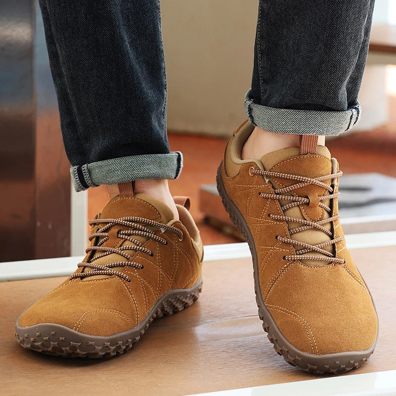 High Quality Leather Sports Shoe Wide Footed Men's Sports  Classic Flat Shoes Outdoor Anti Slip Men's Skateboarding Shoes 2026