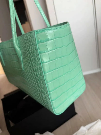 Green Large Capacity Tote Bag Women's 2026 New Luxury Minimalist High-End Hand-Held Single Shoulder Underarm Bag Soft PU Leather