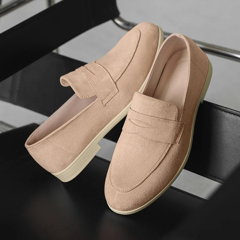 Fashion Leather Mens Loafers Lightweight Soft Sole Casual Shoes Retro Dress Shoes Slip on Flat Moccasins Designer Business Shoes