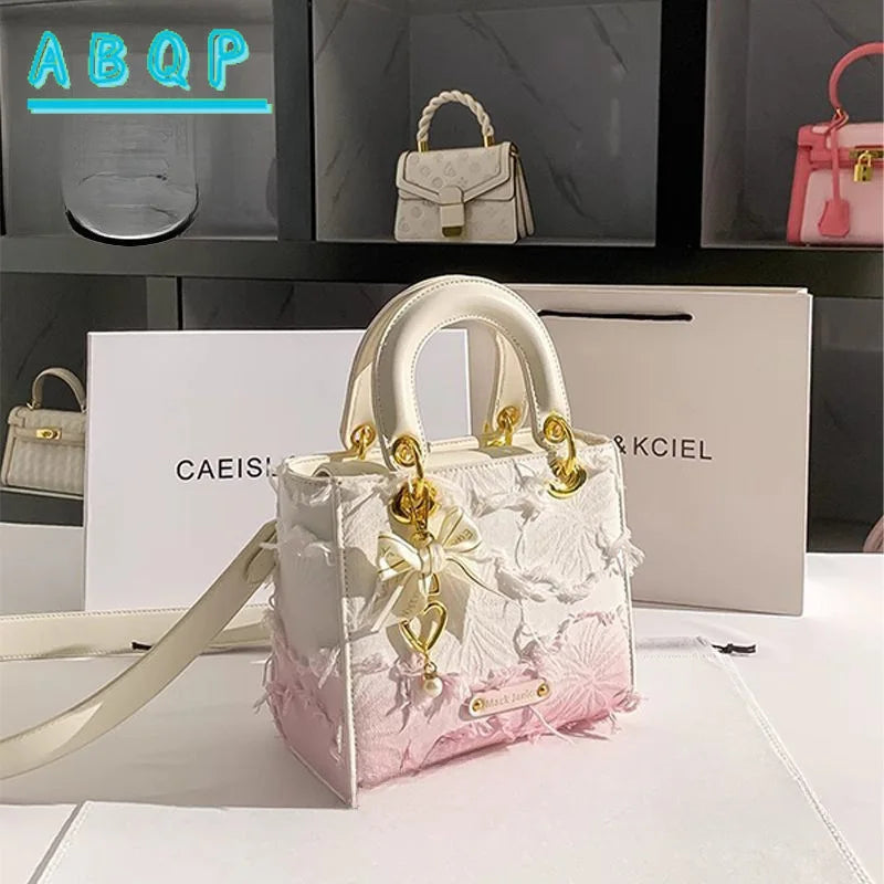 Women's Handbag Elegant Synthetic Crossbody Golden-Tone Hardware Closure 2026 New Design for Parties Luxury Shoulder Purse