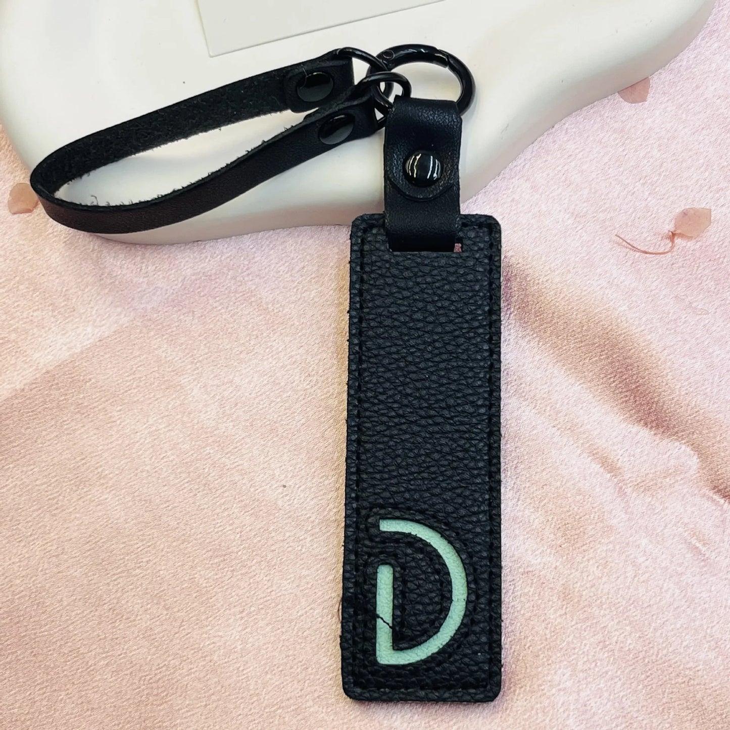 Accessory Display Hook Making Supplies Key Ring Pendant Keychain Accessories Keyring Holder Charm Gift 26 Letters Leather