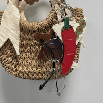 Glasses Holder Bag Charm Novelty Leather Keychain Prevent Scratches Eyeglass Sleeve Womens Beach Vacation Party Bar Accessories