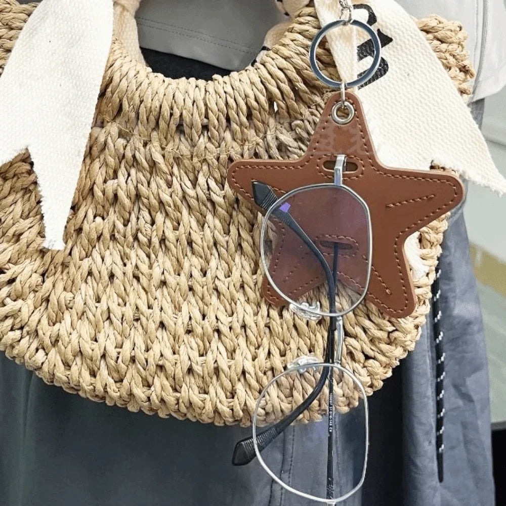 Glasses Holder Bag Charm Novelty Leather Keychain Prevent Scratches Eyeglass Sleeve Womens Beach Vacation Party Bar Accessories