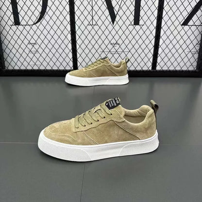 Men's shoes 2025 leather face fashionable and versatile trend casual board shoes soft soled low top shoes for men