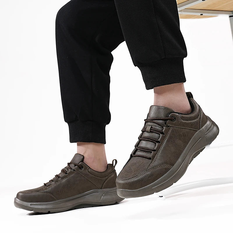2025 New Men's Leather Casual Shoes Four Seasons Fashion Lightweight Business Shoes Men's Soft Sole Plus Size Men's Shoes 39-48