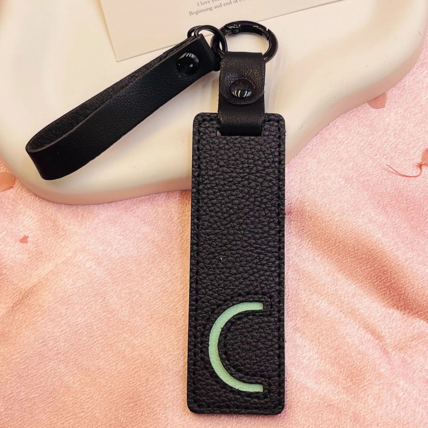 Accessory Display Hook Making Supplies Key Ring Pendant Keychain Accessories Keyring Holder Charm Gift 26 Letters Leather