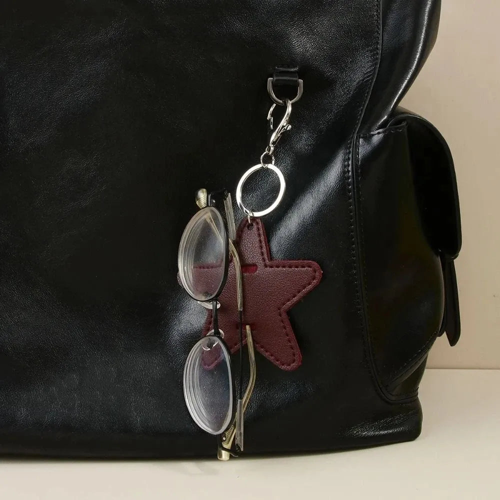 Glasses Holder Bag Charm Novelty Leather Keychain Prevent Scratches Eyeglass Sleeve Womens Beach Vacation Party Bar Accessories