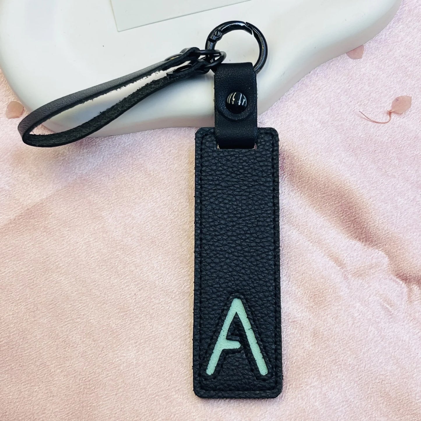 Accessory Display Hook Making Supplies Key Ring Pendant Keychain Accessories Keyring Holder Charm Gift 26 Letters Leather