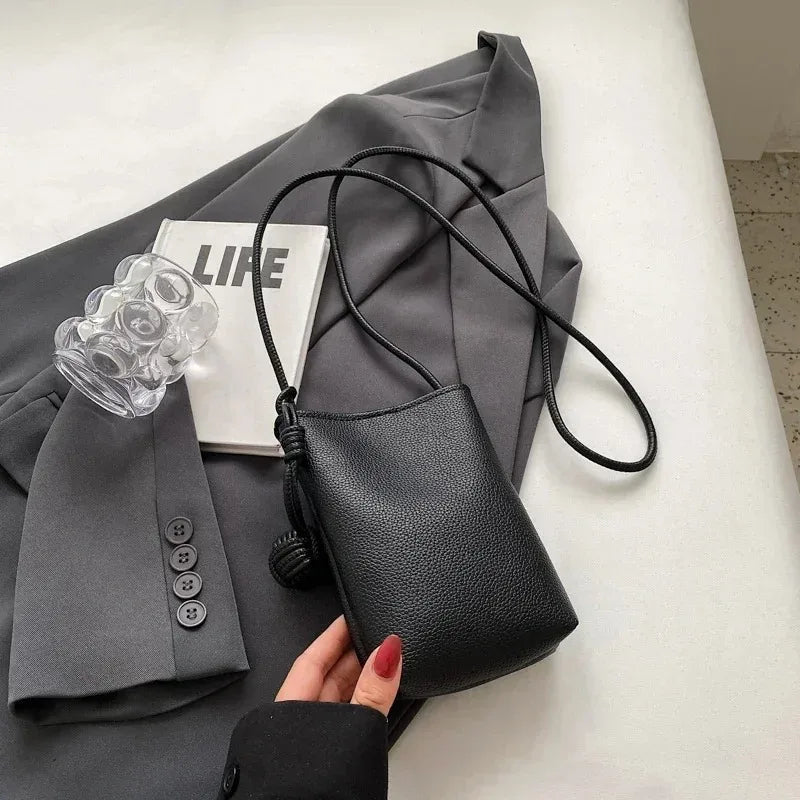 Women Handbags Female Pu Leather Shoulder Bags Luxury Large Capacity Crossbody Bags Solid Flap for Women Portable Phone Purse