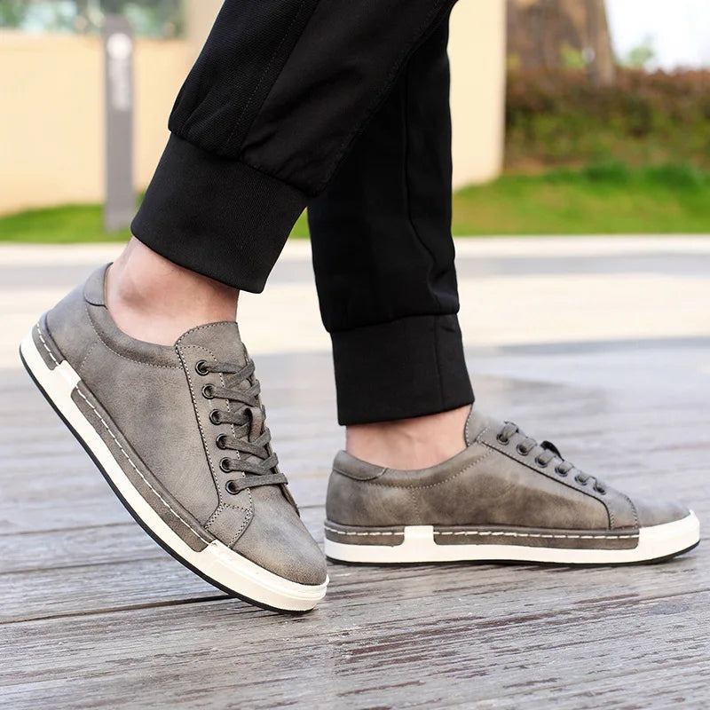 Men's Casual Leather Shoes for Men Fashion Four Seasons Breathable Lace-up Athletic Shoes Shallow Skate Shoes Large Sizes 38-48