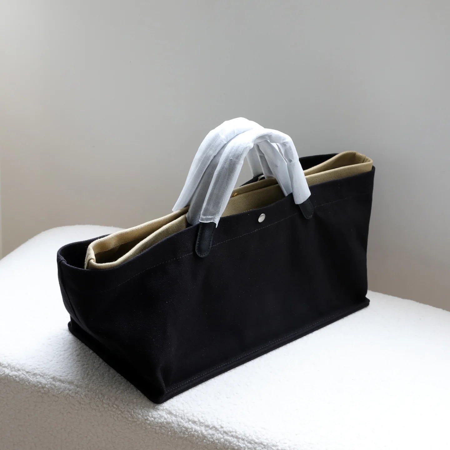 New Leather Niche Bag Casual Versatile Large Capacity Commuting Daily Fashion Exquisite Bag Daily Versatile Classic NO LOGO