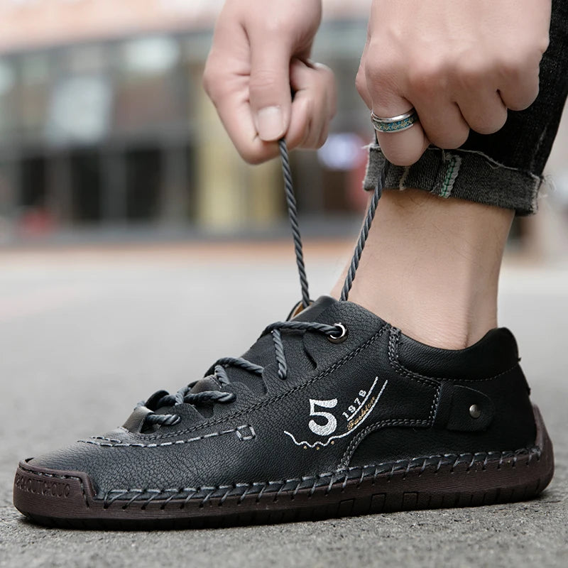 New Men Leather Casual Shoes Outdoor Comfortable High Quality Fashion Soft Homme Classic Ankle Non-slip Flats Moccasin Trend