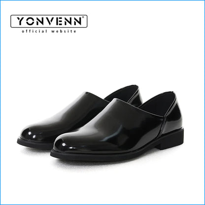 New leather men's shoes versatile for commuting slip in loafers lazy casual leather shoes trendy shiny and simple