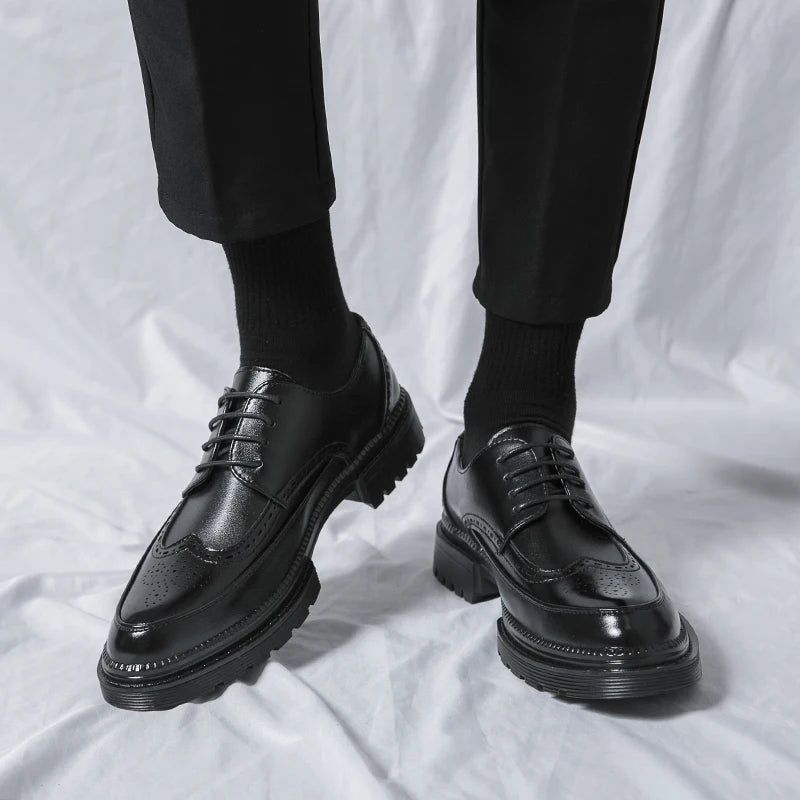 New Leather Shoes for Young Men British Brock Formal Business Increase Casual Black Wedding Groom Lace-Up Men's Shoes