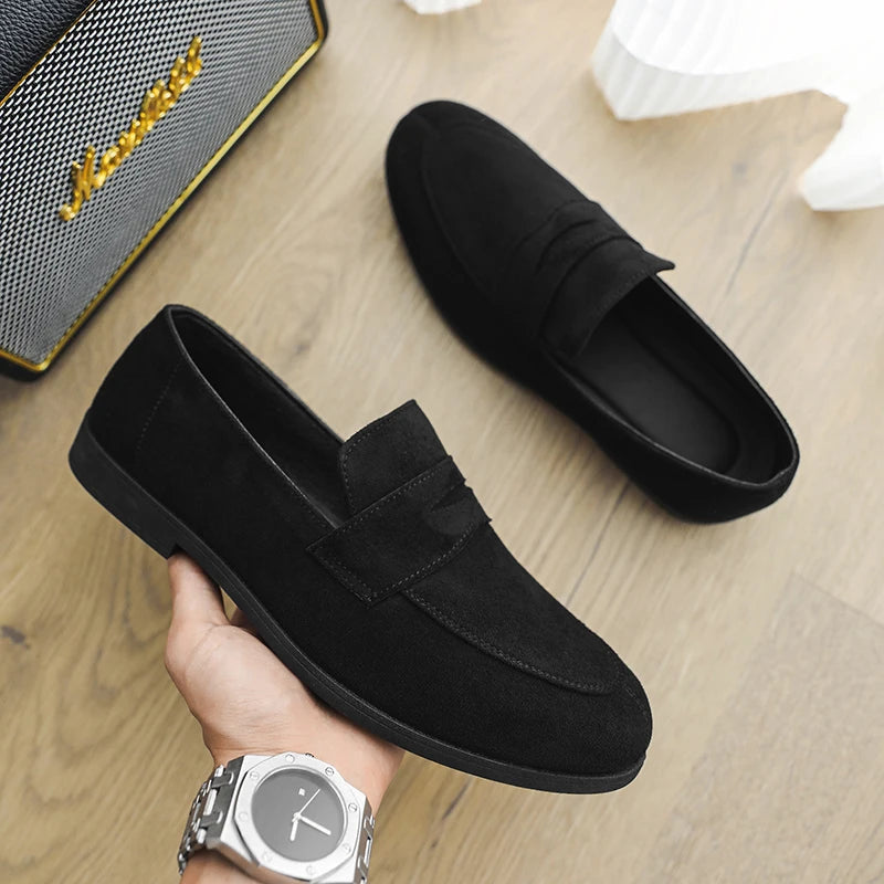 Fashion Leather Mens Loafers Lightweight Soft Sole Casual Shoes Retro Dress Shoes Slip on Flat Moccasins Designer Business Shoes