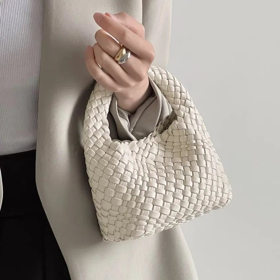 Woven Handbag for Women Soft PU Leather Knitted Tote Bag Fashion Woven Shoulder Bag Summer Beach Hobo Bag Minimalist Clutch