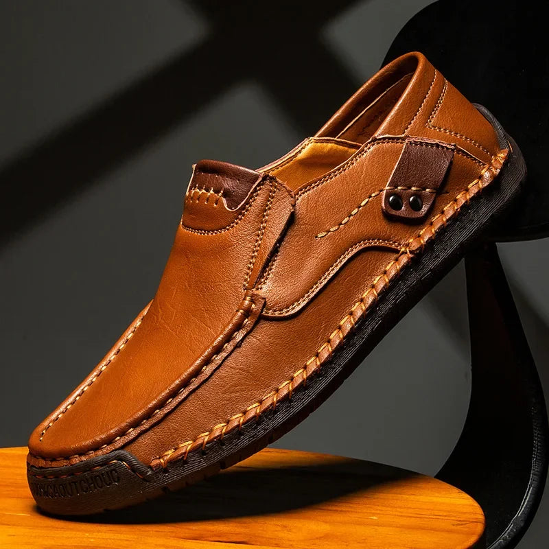 Men Casual Comfortable Men Loafers Slip On Leather Shoes Men Flats Hot Sale Outdoor  Walking Shoe New Handmade Leather