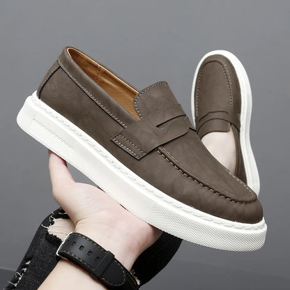 2026 Spring New Slip-on Loafers Leather Men's Casual Shoes Non-slip Wear-resistant Outdoor Board Shoes