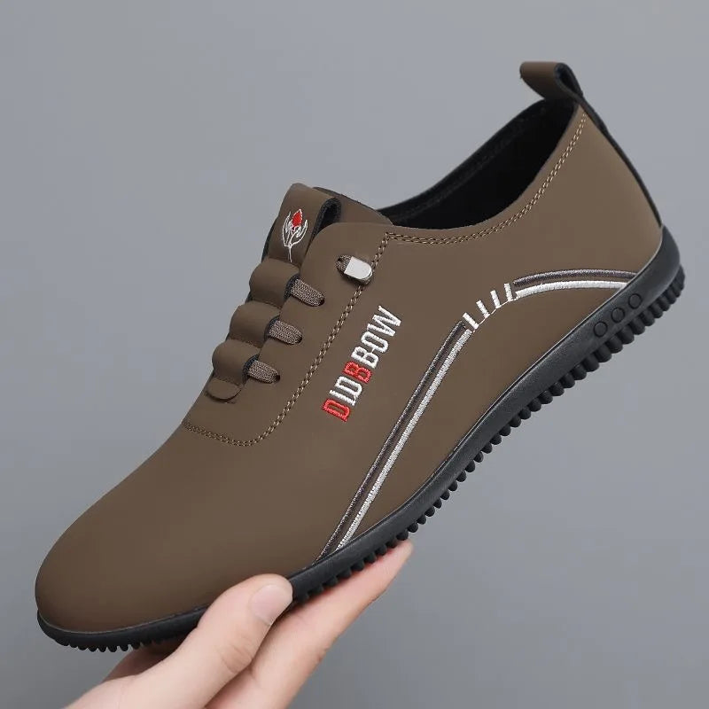 Leather Shoes for Men Fashion Soft Sole Men Loafers Comfortable Lightweight Walking Shoes Men Flats Moccasins Zapatillas Hombre