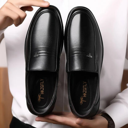 2026 New Genuine Leather Shoes Men Loafers Business Casual Shoes Classic Soft Leather Hombre Breathable Flat Shoes