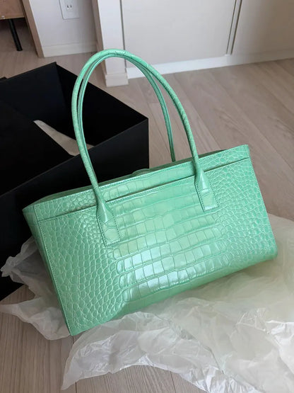 Green Large Capacity Tote Bag Women's 2026 New Luxury Minimalist High-End Hand-Held Single Shoulder Underarm Bag Soft PU Leather