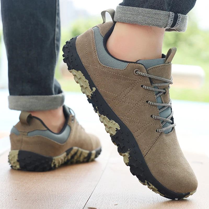 High Quality Leather Sports Shoe Wide Footed Men's Sports  Classic Flat Shoes Outdoor Anti Slip Men's Skateboarding Shoes 2026