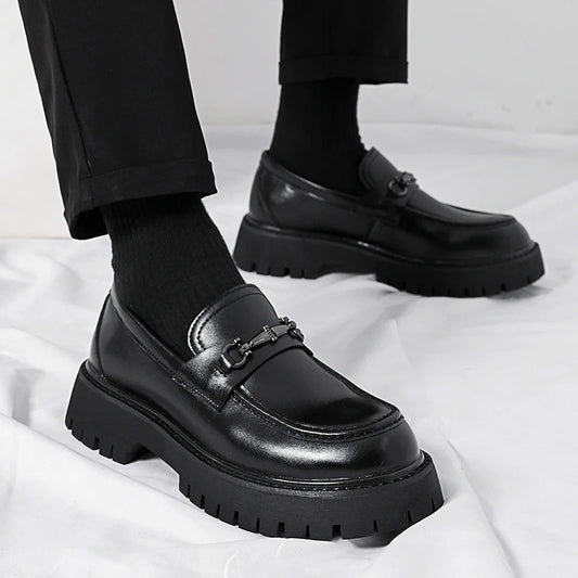 High Quality Designer Shoes British Business Leather Shoes for Men Fashion Loafers Men Solid Color Luxury Platform Shoes for Men