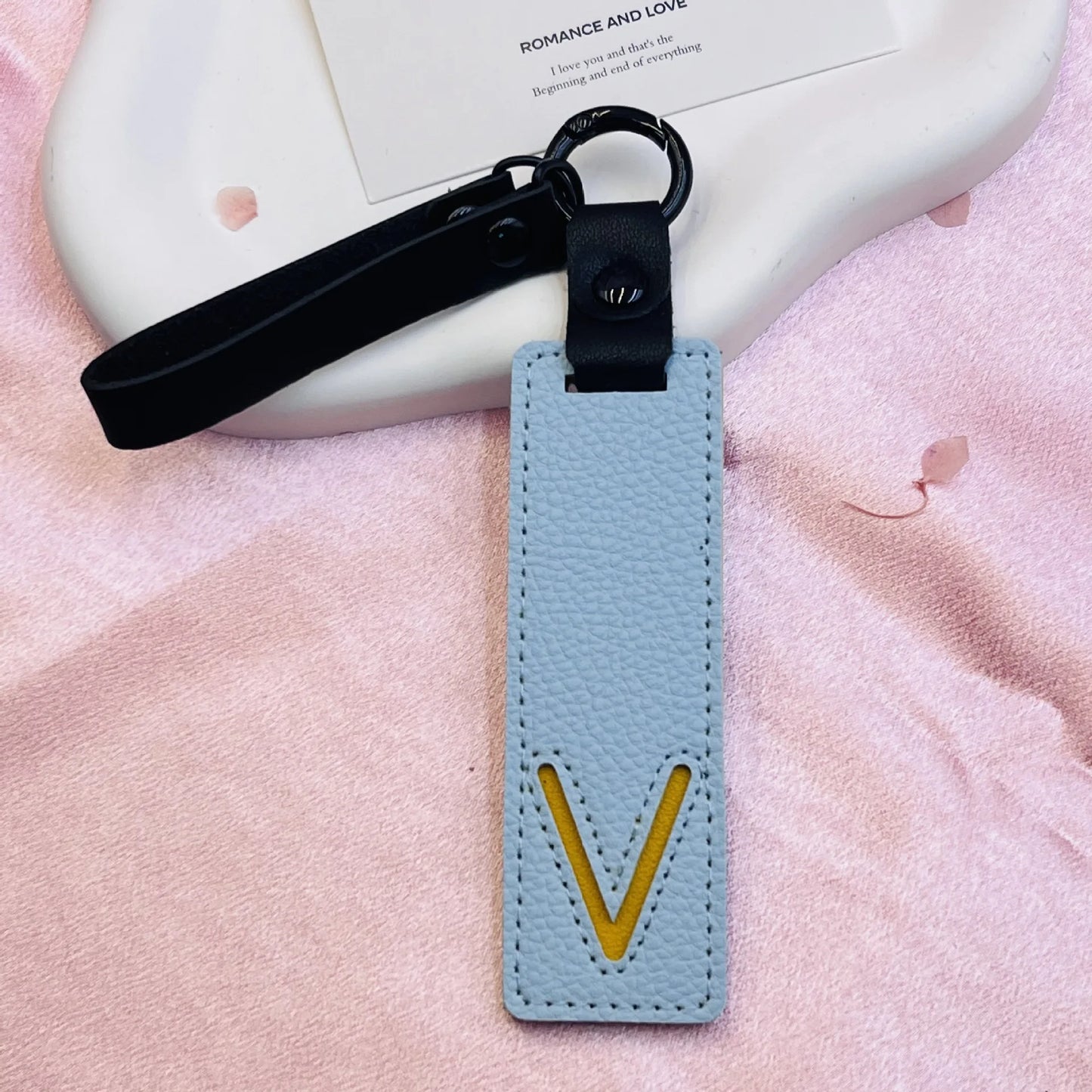 Accessory Display Hook Making Supplies Key Ring Pendant Keychain Accessories Keyring Holder Charm Gift 26 Letters Leather