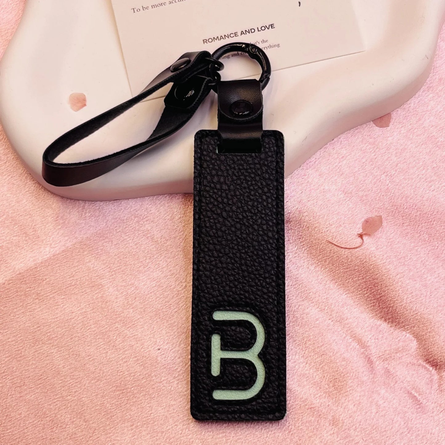 Accessory Display Hook Making Supplies Key Ring Pendant Keychain Accessories Keyring Holder Charm Gift 26 Letters Leather