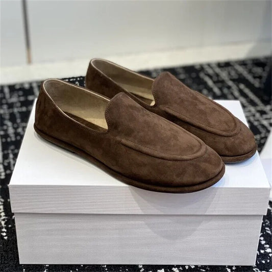 The New Lefu Shoes Are Made of Soft Leather and Feature a Fitted Silhouette with a Classic Circular Scalp Leather Lining, Which