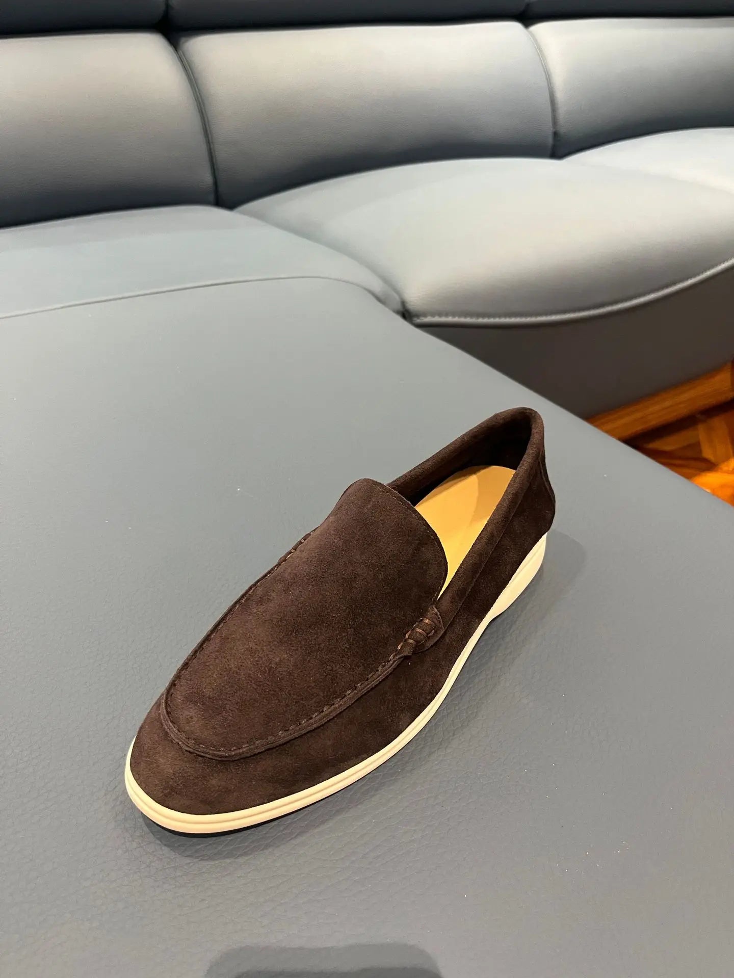 Genuine Leather Men's Slip-On Loafers Cow Suede Casual shoes Lightweight Daily Wear Outdoor Flat Shoes Comfortable Autumn